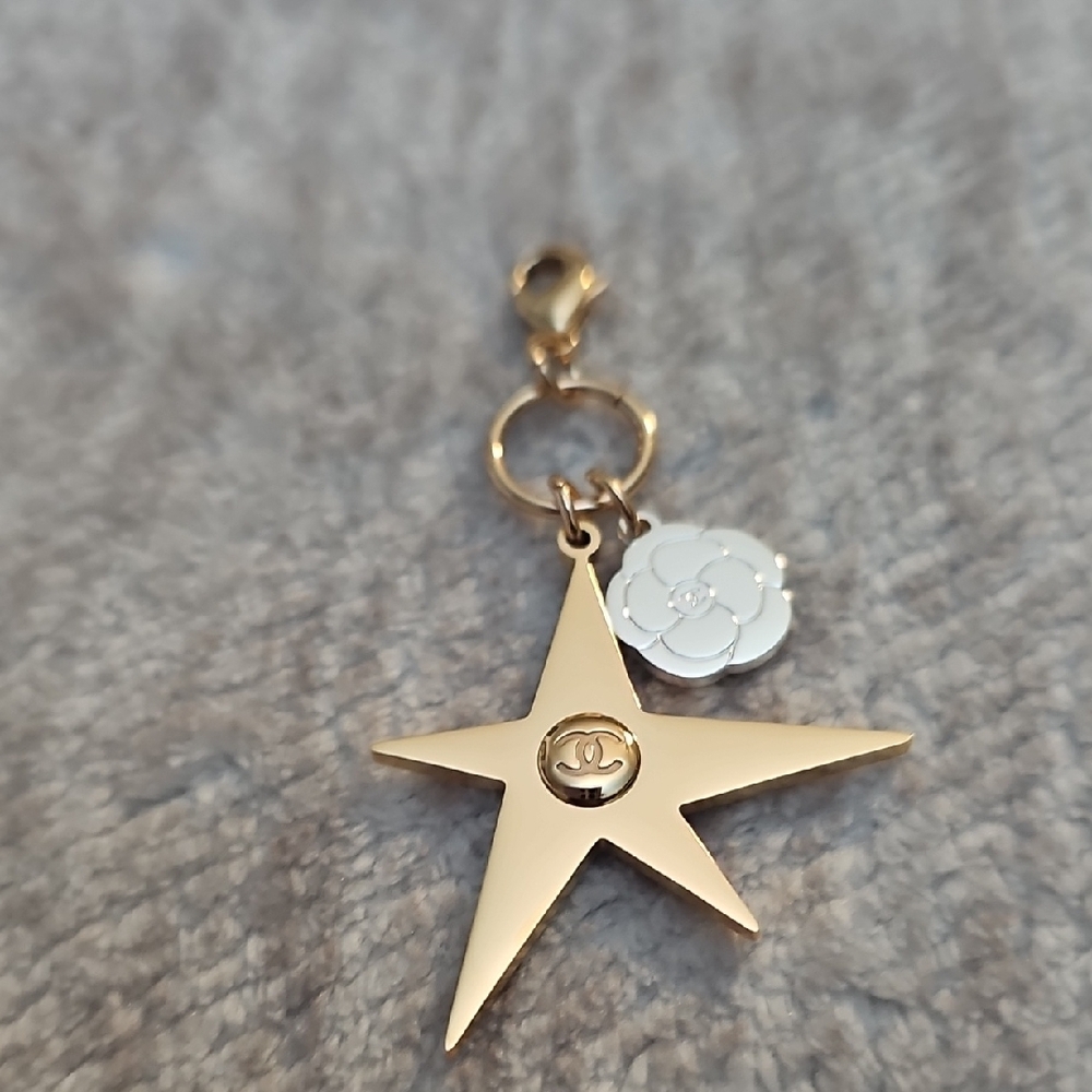 CHANEL Gold Star and Silver Flower Charm - Picture 2 of 2